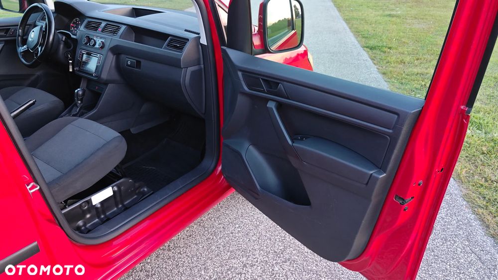 Volkswagen Caddy Maxi 2.0 TDI Comfortline DSG - 21