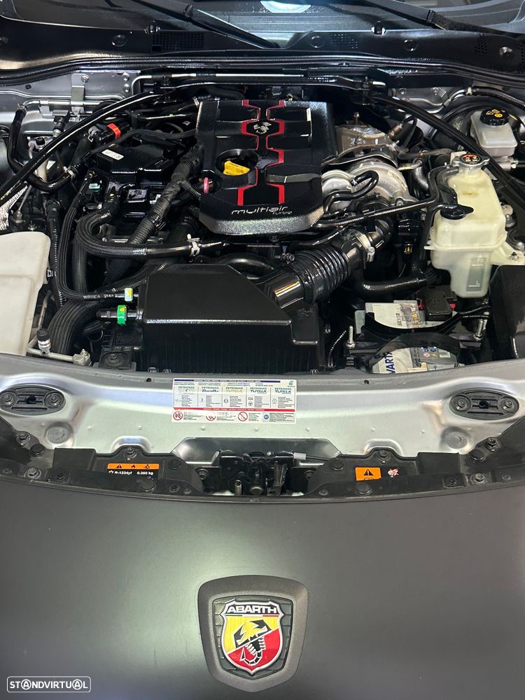 Abarth 124 Spider 1.4 MultiAir Turbo - 29
