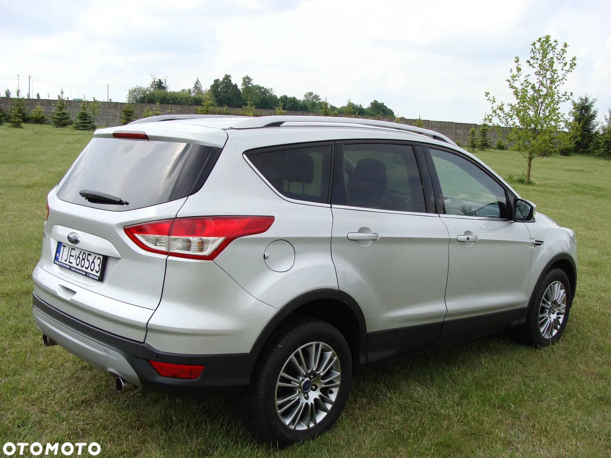 Ford Kuga 2.0 TDCi 2x4 Titanium - 6