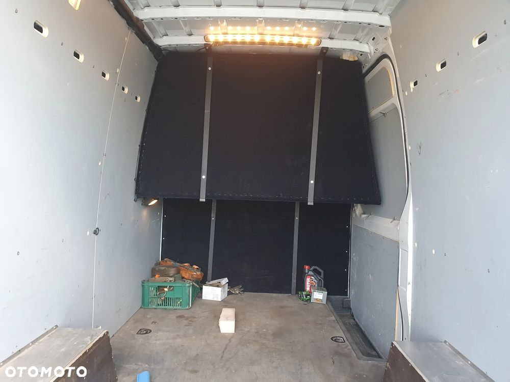 Mercedes-Benz Sprinter 907 316 - 16