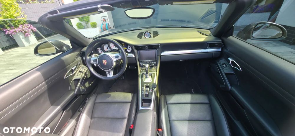 Porsche 911 Carrera S PDK - 11