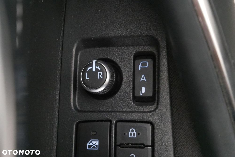 Toyota Corolla 1.8 Hybrid Comfort - 29
