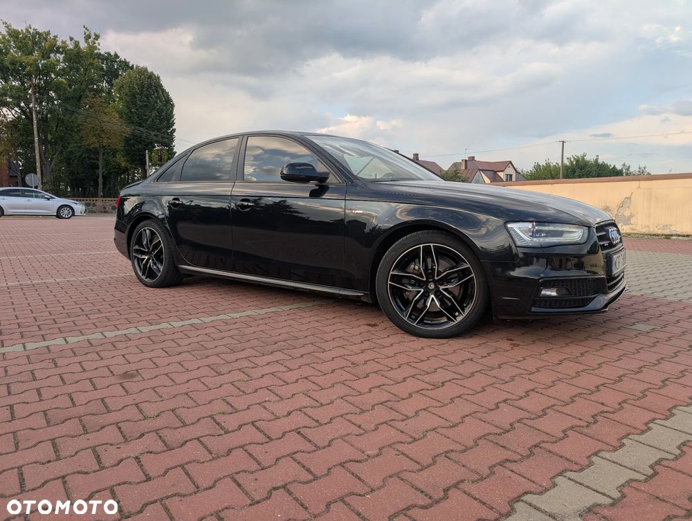 Audi A4 - 1