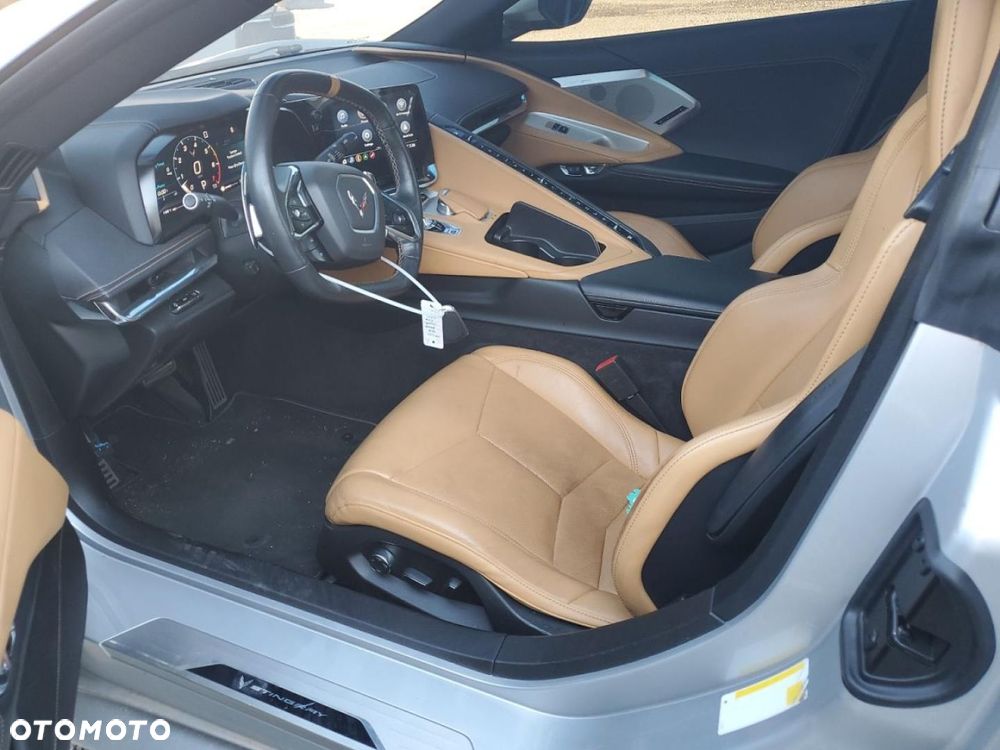 Chevrolet Corvette - 7