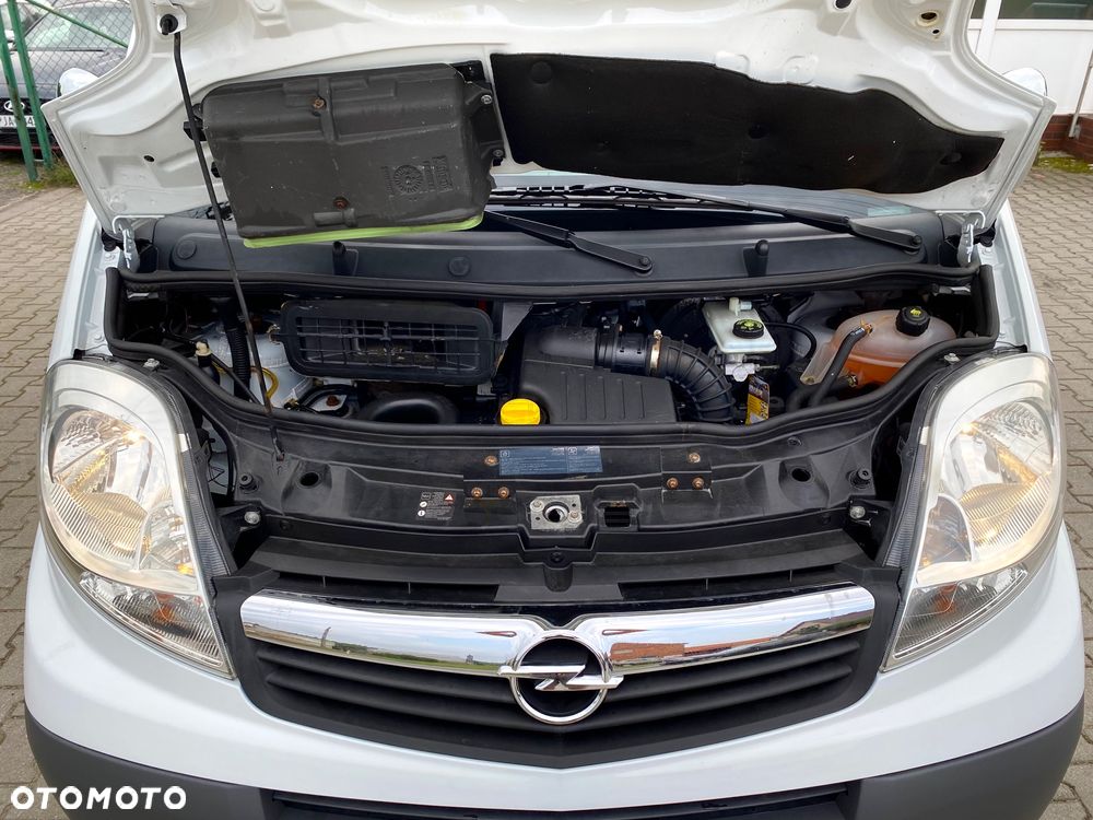 Opel Vivaro - 25