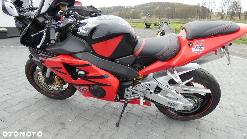 Honda CBR - 7