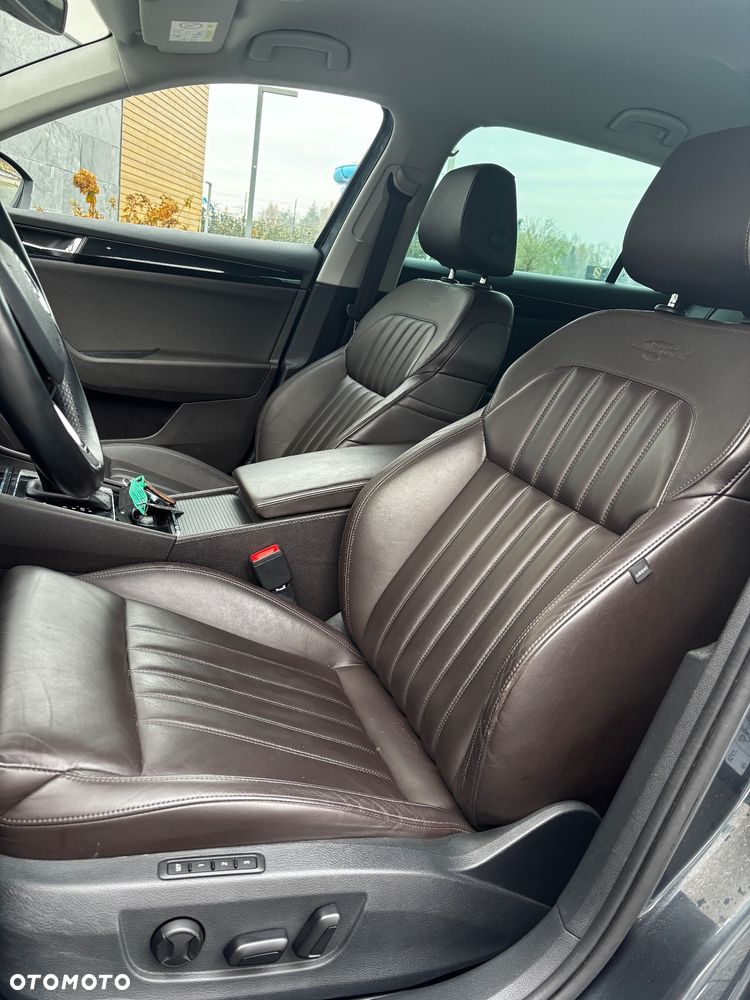 Skoda Superb 2.0 TDI 4x4 DSG L&K - 23