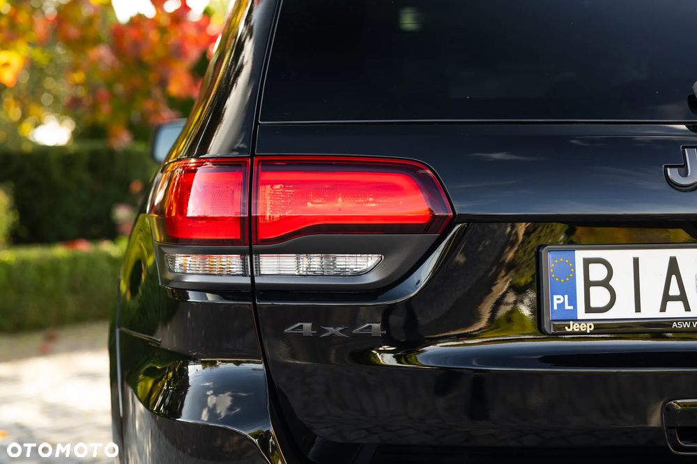Jeep Grand Cherokee - 18