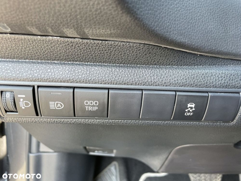 Toyota Corolla 1.8 Hybrid Comfort - 26