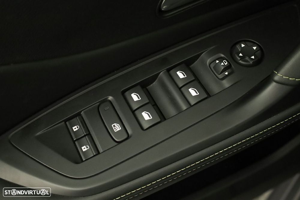 Peugeot 308 1.2 PureTech GT EAT8 - 18