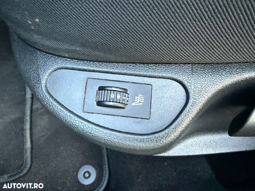 Peugeot 308 HDi FAP 150 Family - 16