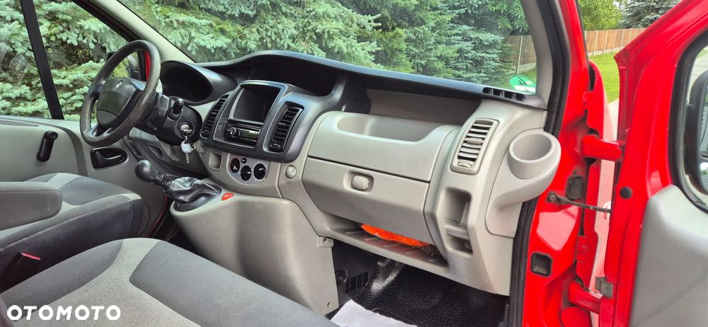 Renault TRAFIC - 9