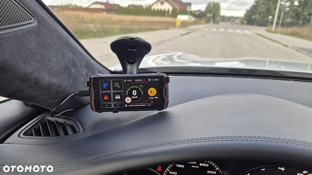 Porsche Panamera 4 E-Hybrid - 38