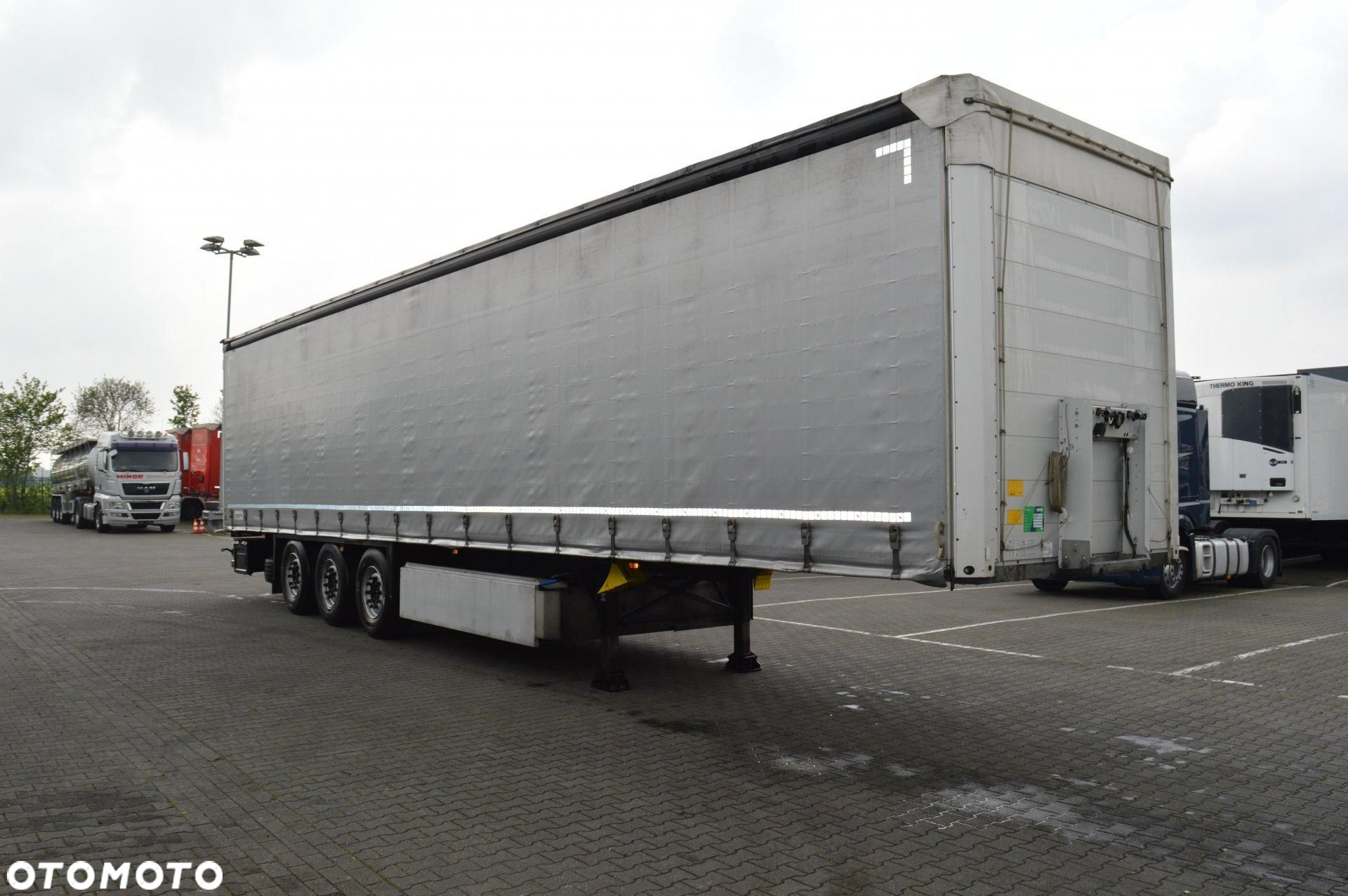 Schmitz Cargobull SCS24/L Lifting Axle - 3