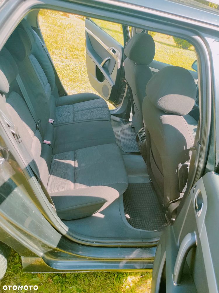 Peugeot 407 - 2