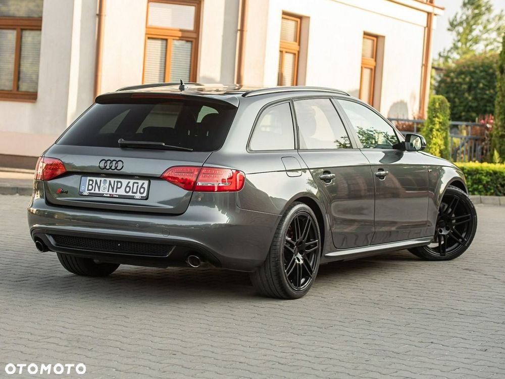 Audi A4 Avant - 17