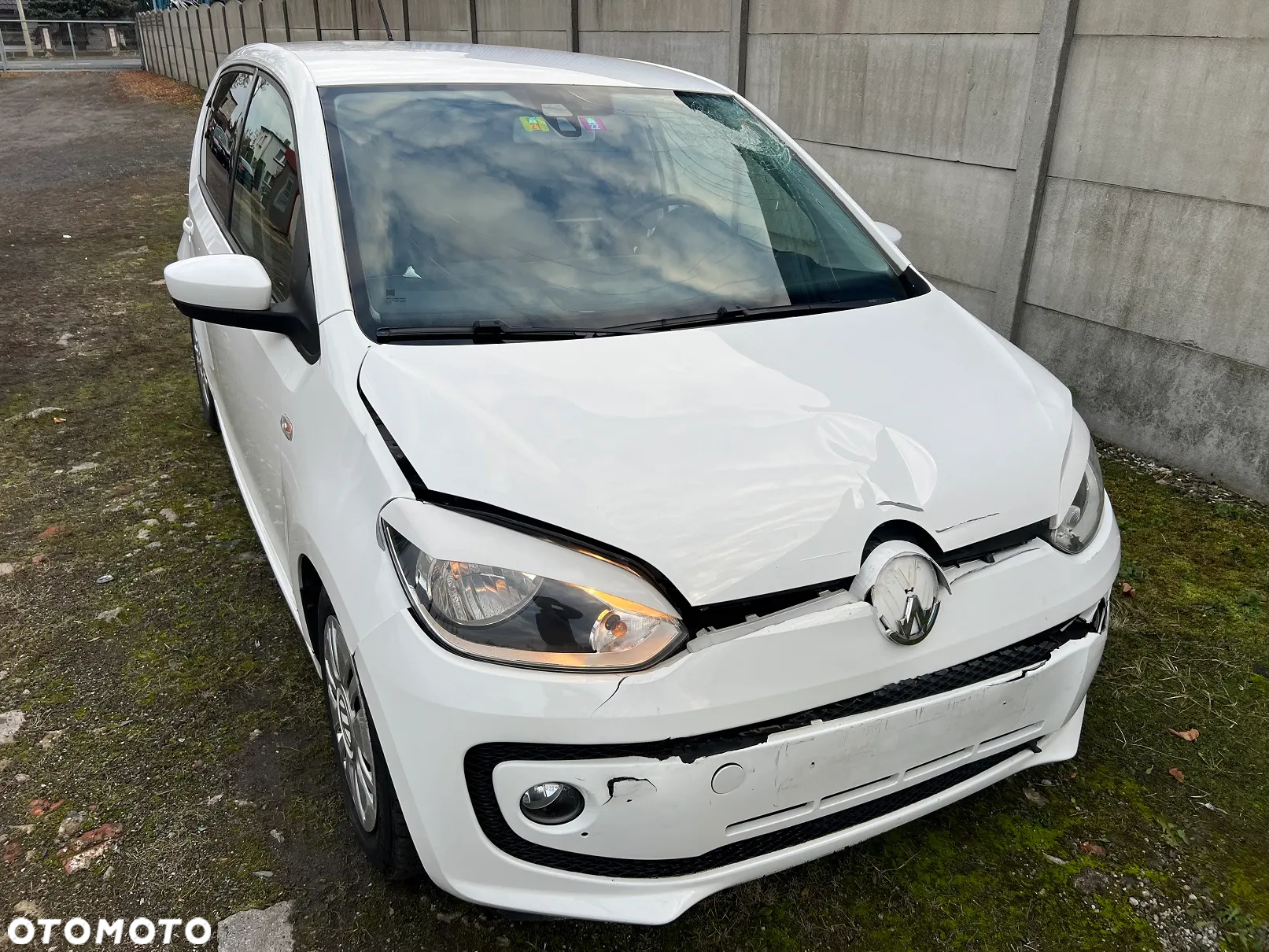 Volkswagen up! (BlueMotion Technology) move - 23