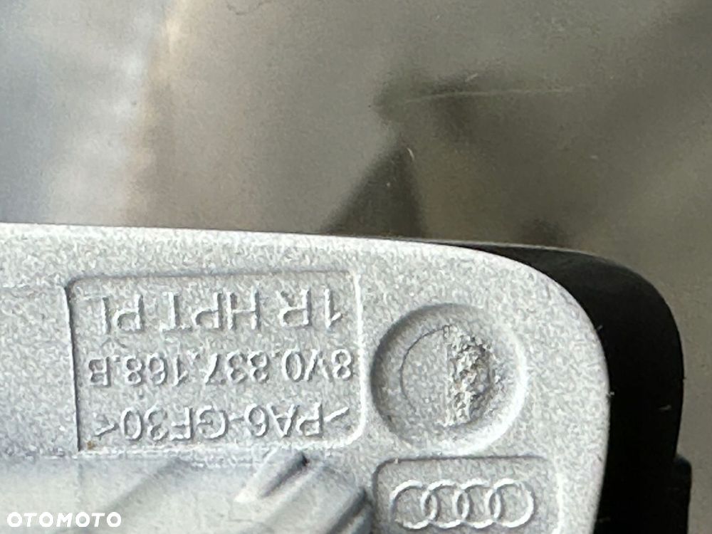 ZAŚLEPKA KLAMKI ZEWNĘTRZNA PRAWA LUB LEWA AUDI A1 / A3 / Q2 / TT - 3