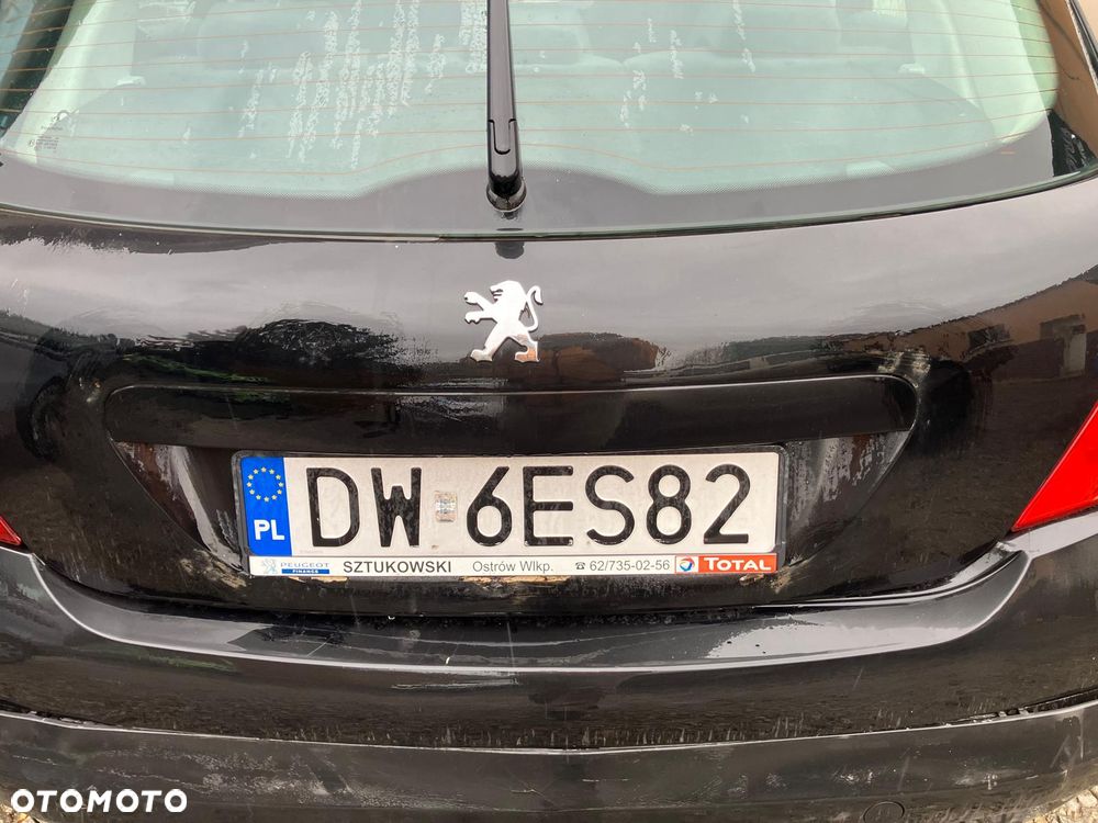 Peugeot 207 - 15