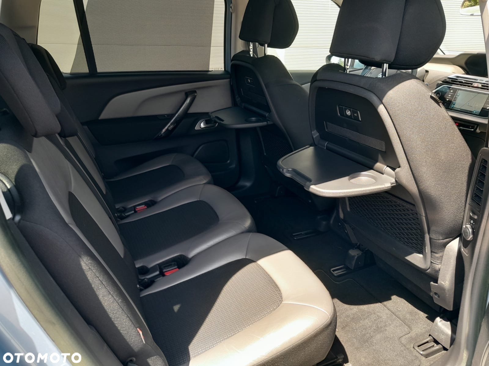 Citroën C4 Grand Picasso 1.6 e-HDi Exclusive - 28