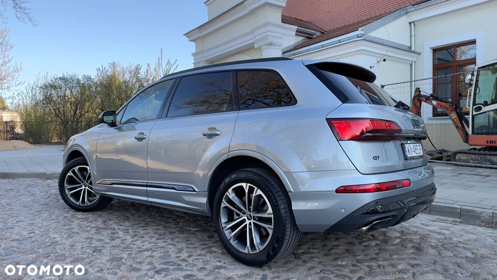 Audi Q7 - 8