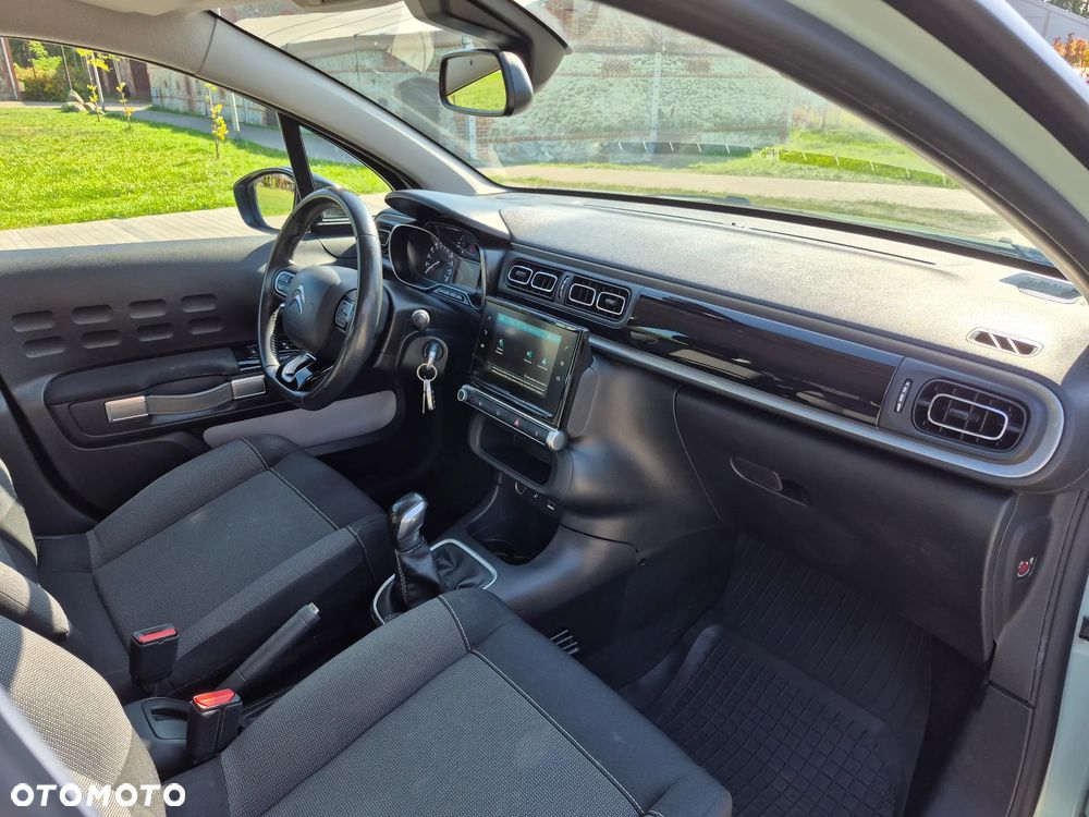 Citroën C3 1.2 PureTech Shine - 27