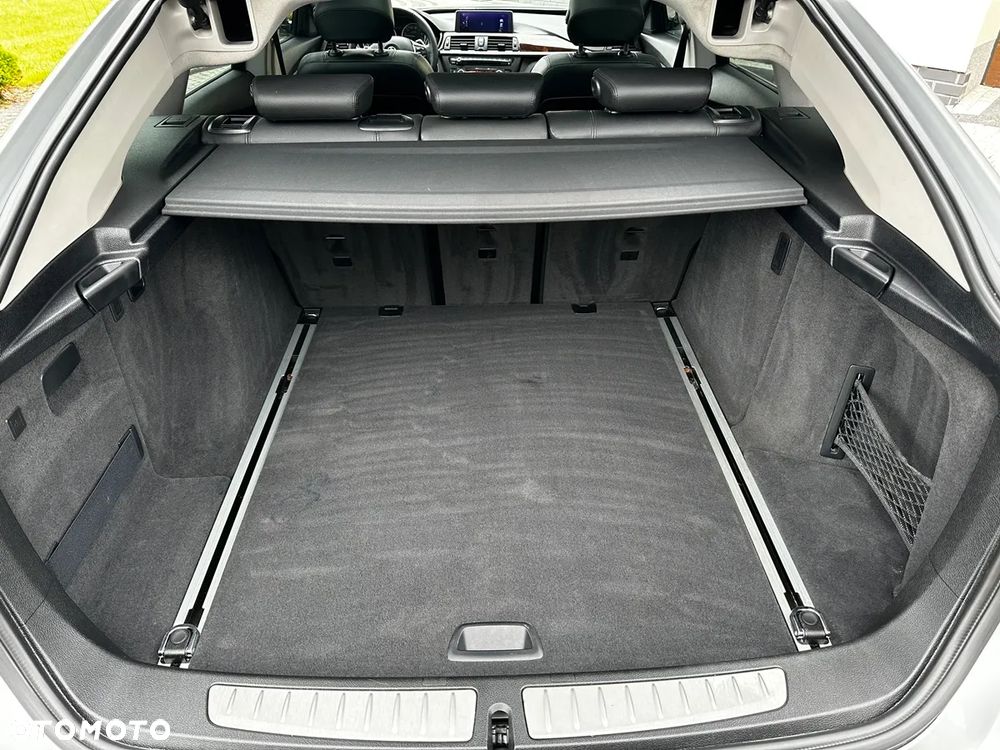 BMW 3GT 335i xDrive Sport Line - 38