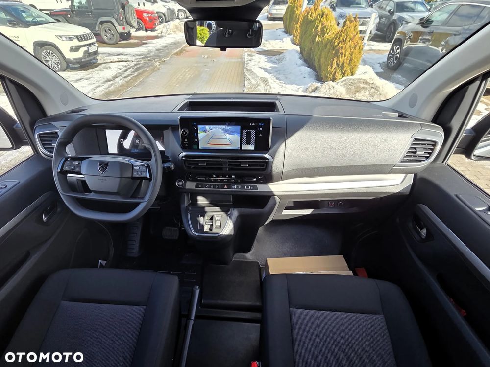 Peugeot Traveller 2.2 BlueHDi Long Business EAT8 - 21