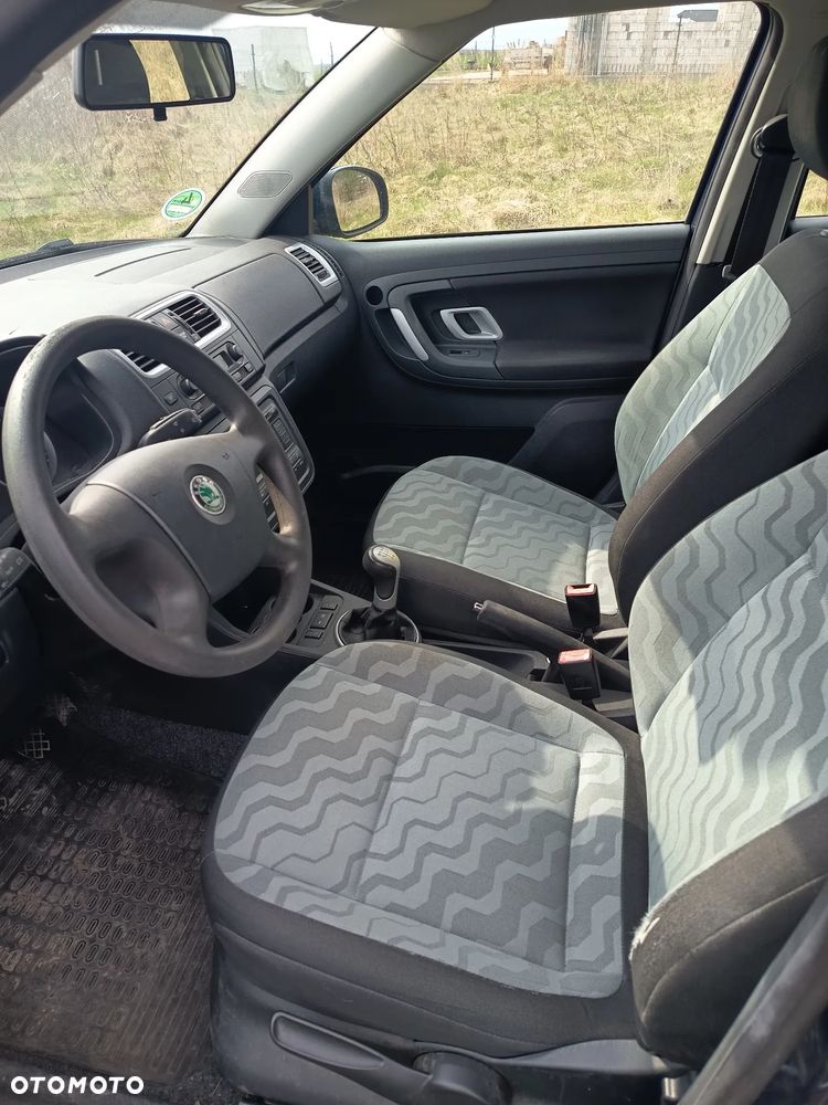 Skoda Fabia 1.6 16V Style - 10