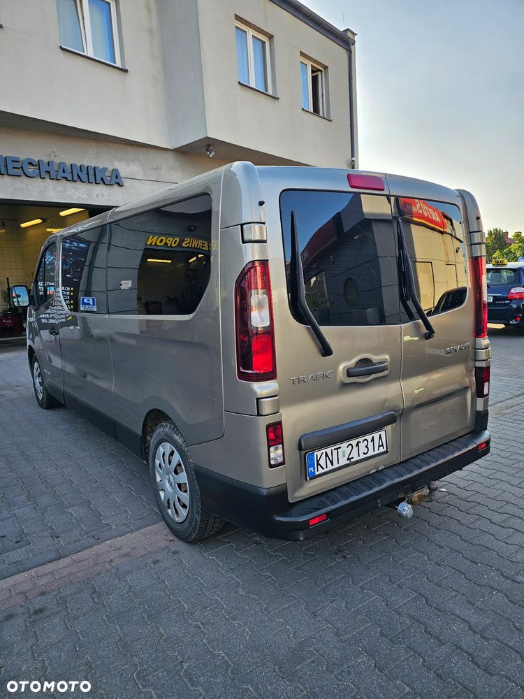 Renault Trafic Grand 1.6 dCi - 4