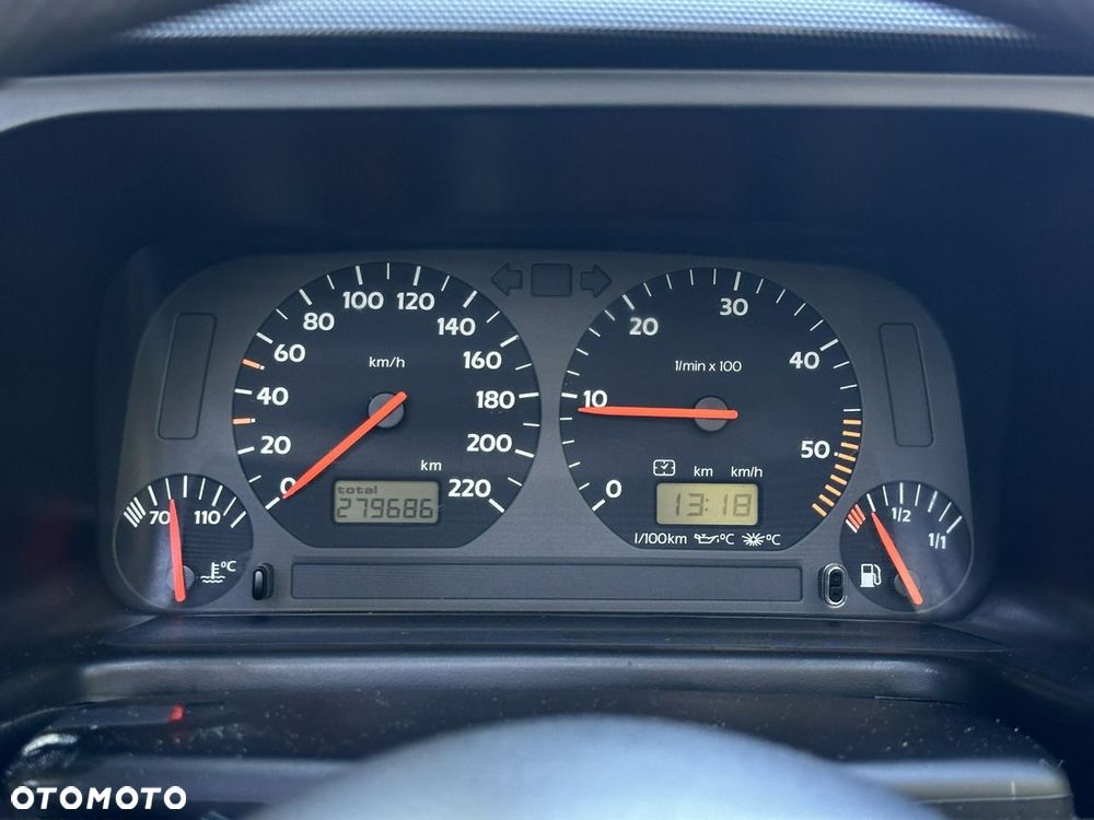 Volkswagen Golf - 21
