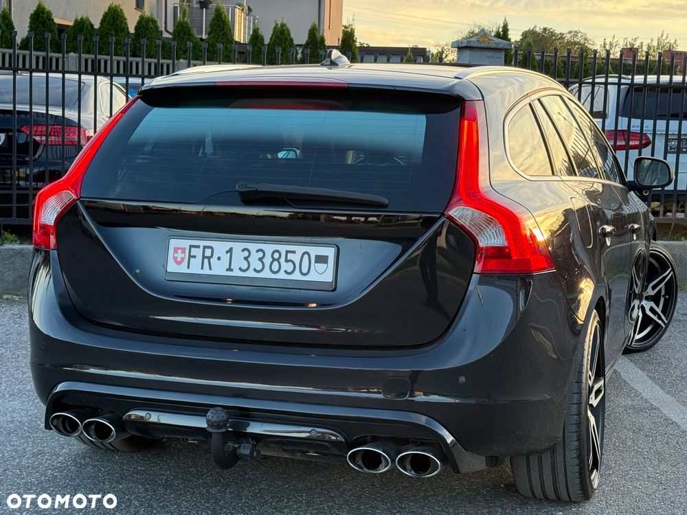 Volvo V60 T6 AWD Geartronic RDesign - 8