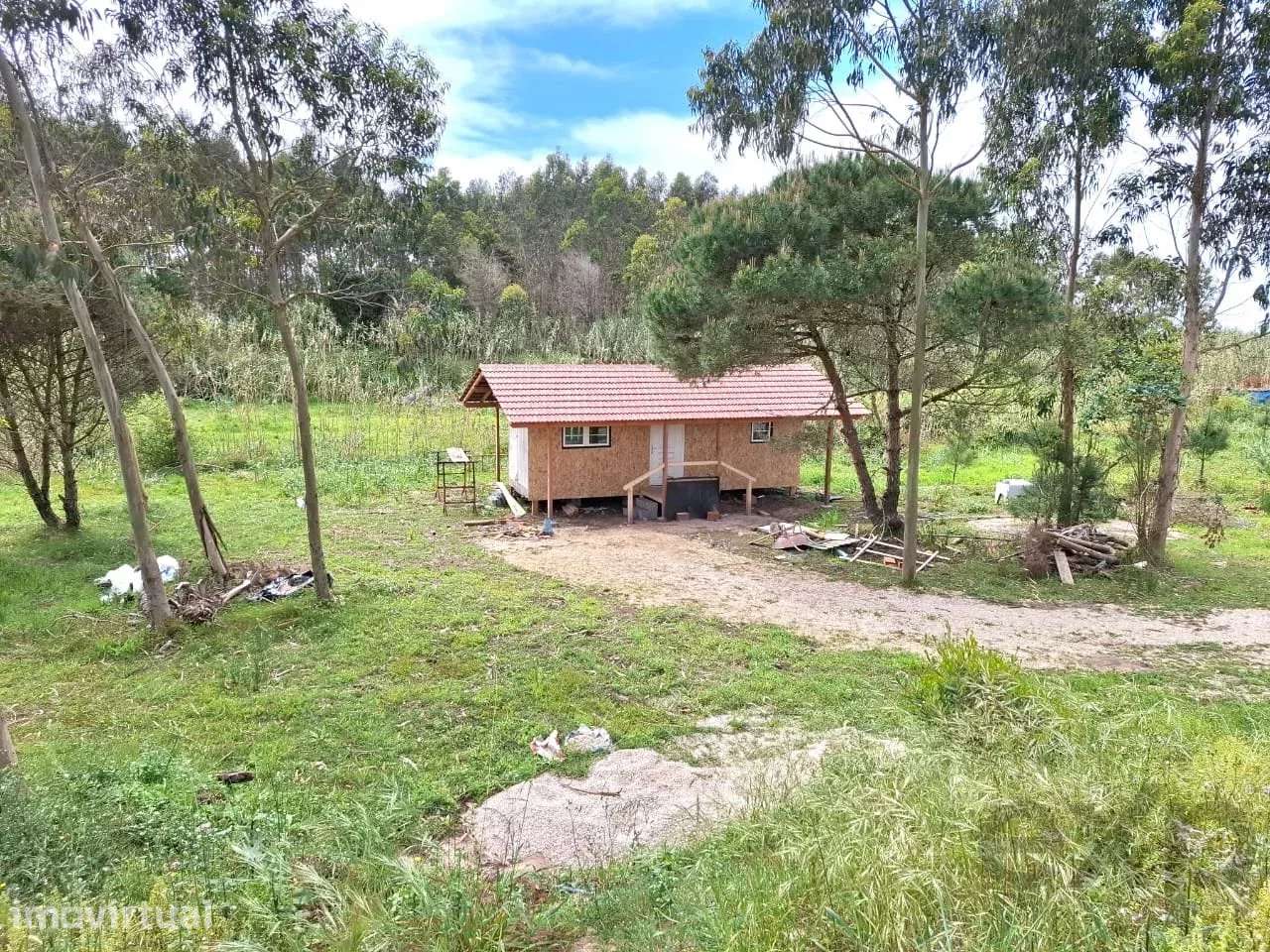 Terreno de 4.000 m² com Bangalô e Anexo – A 900m da Praia - Grande imagem: 2/12