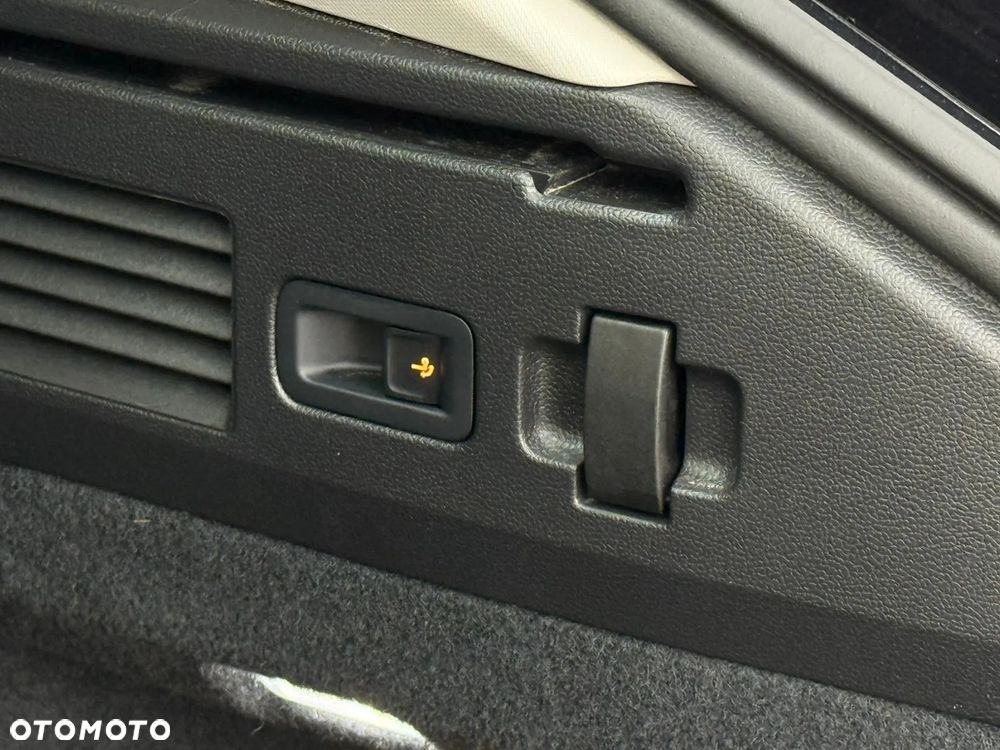 Volkswagen Arteon 2.0 TDI 4Motion Elegance DSG - 15