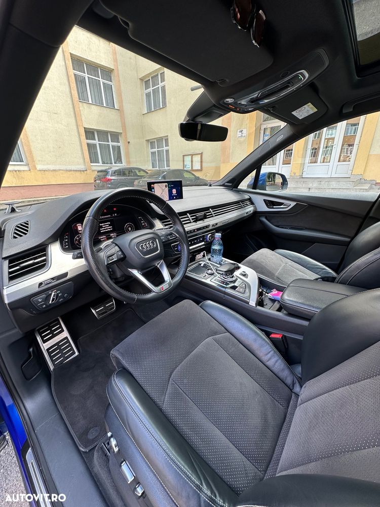 Audi Q7 - 7