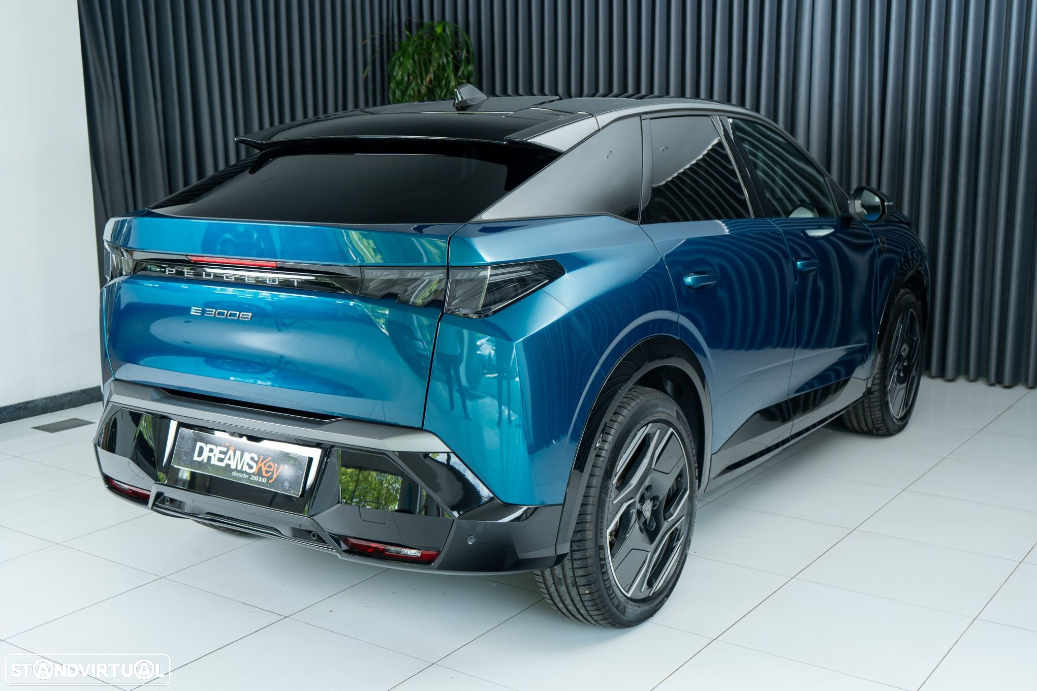 Peugeot E-3008 73 kWh GT - 3