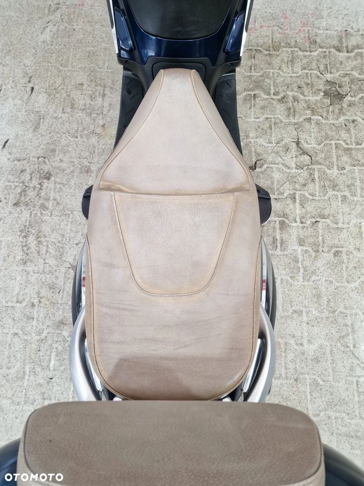 Piaggio Beverly - 28