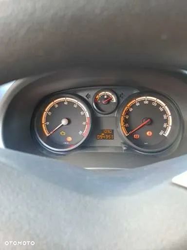 Opel Corsa 1.2 16V Cosmo - 4