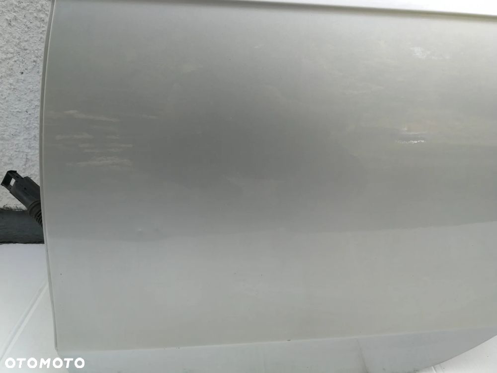 Drzwi lewy tył Audi A4 B8 sedan LX7W - 5