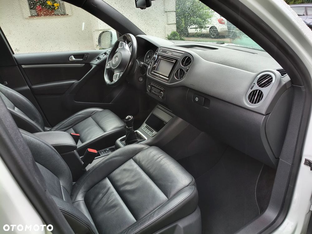 Volkswagen Tiguan - 31