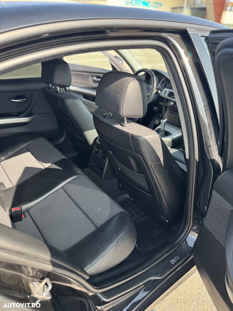 BMW Seria 3 320d - 11