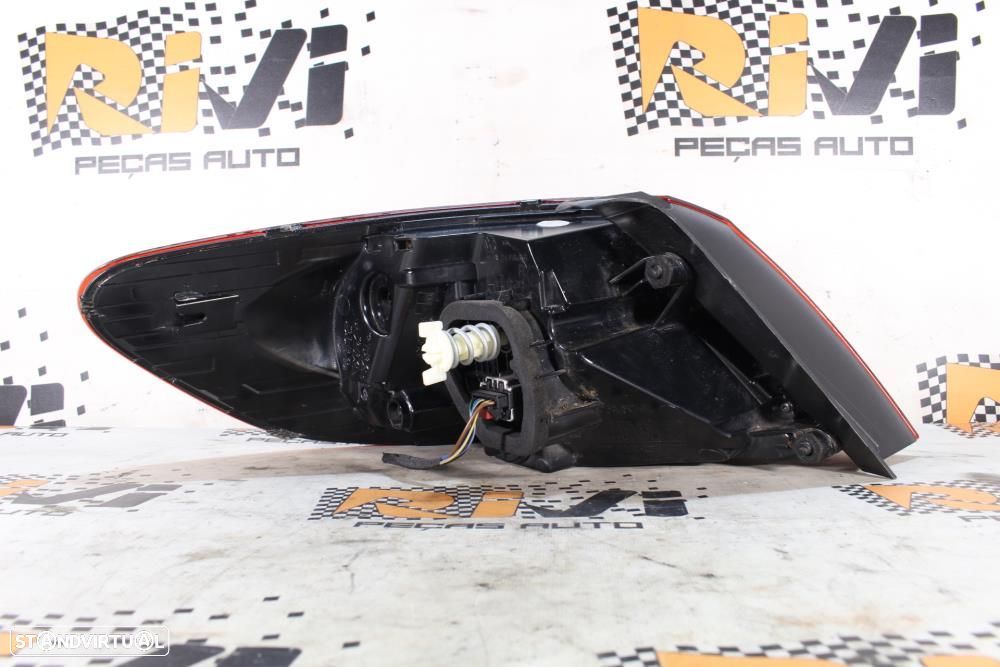 Farolim Direito Volkswagen Cc (358)  3C8945208t / 81170201 / Chassi Pa - 6