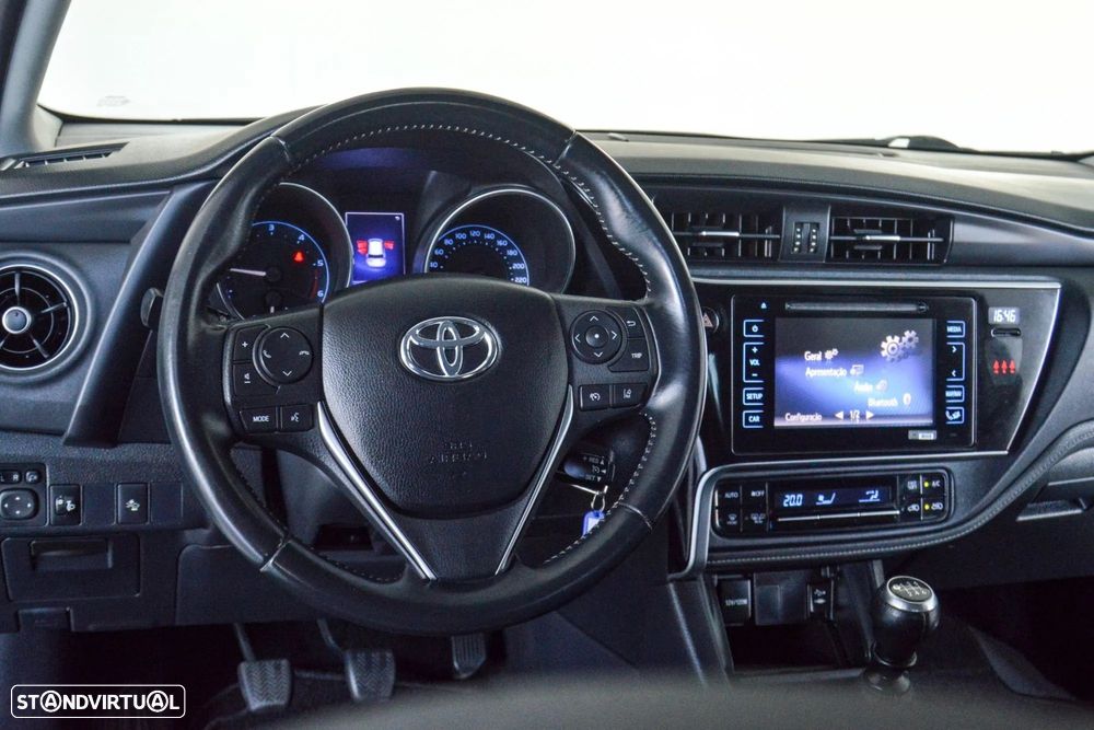 Toyota Auris 1.4 D-4D Comfort - 26