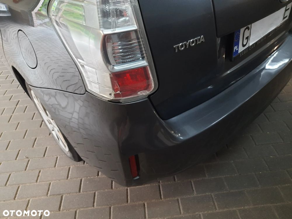 Toyota Prius+ (Hybrid) - 4