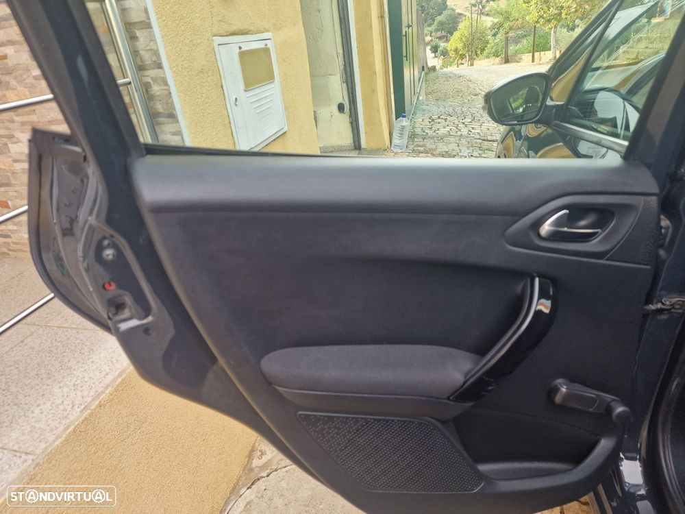 Peugeot 208 1.6 BlueHDi Active - 16