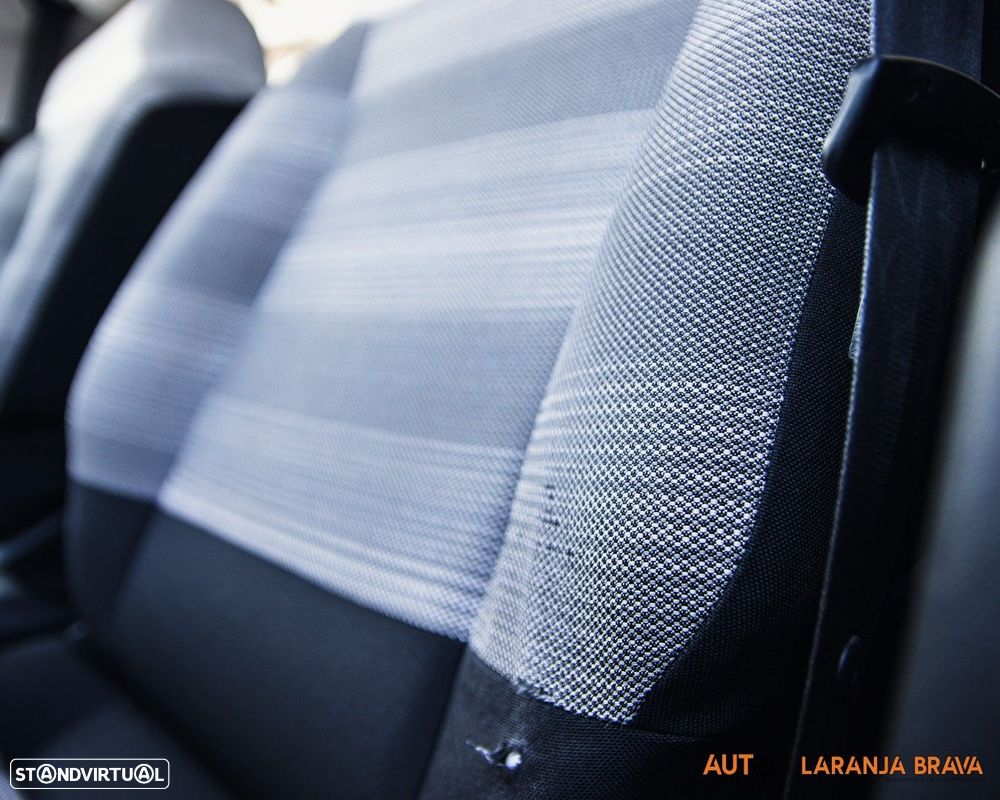 Citroën C3 1.2 PureTech Shine - 31