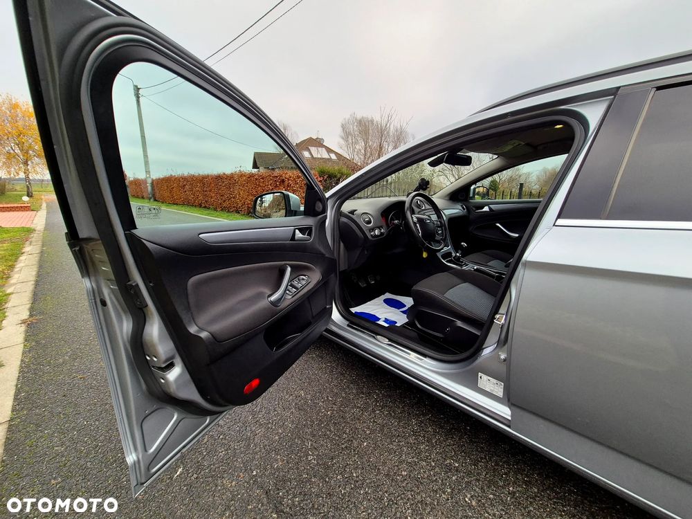 Ford Mondeo 2.0 TDCi Titanium - 22