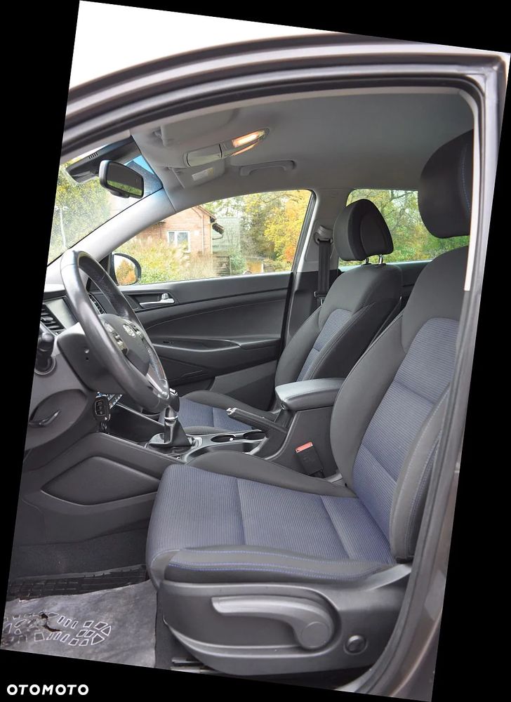 Hyundai Tucson 1.6 GDI BlueDrive Design 2WD - 19