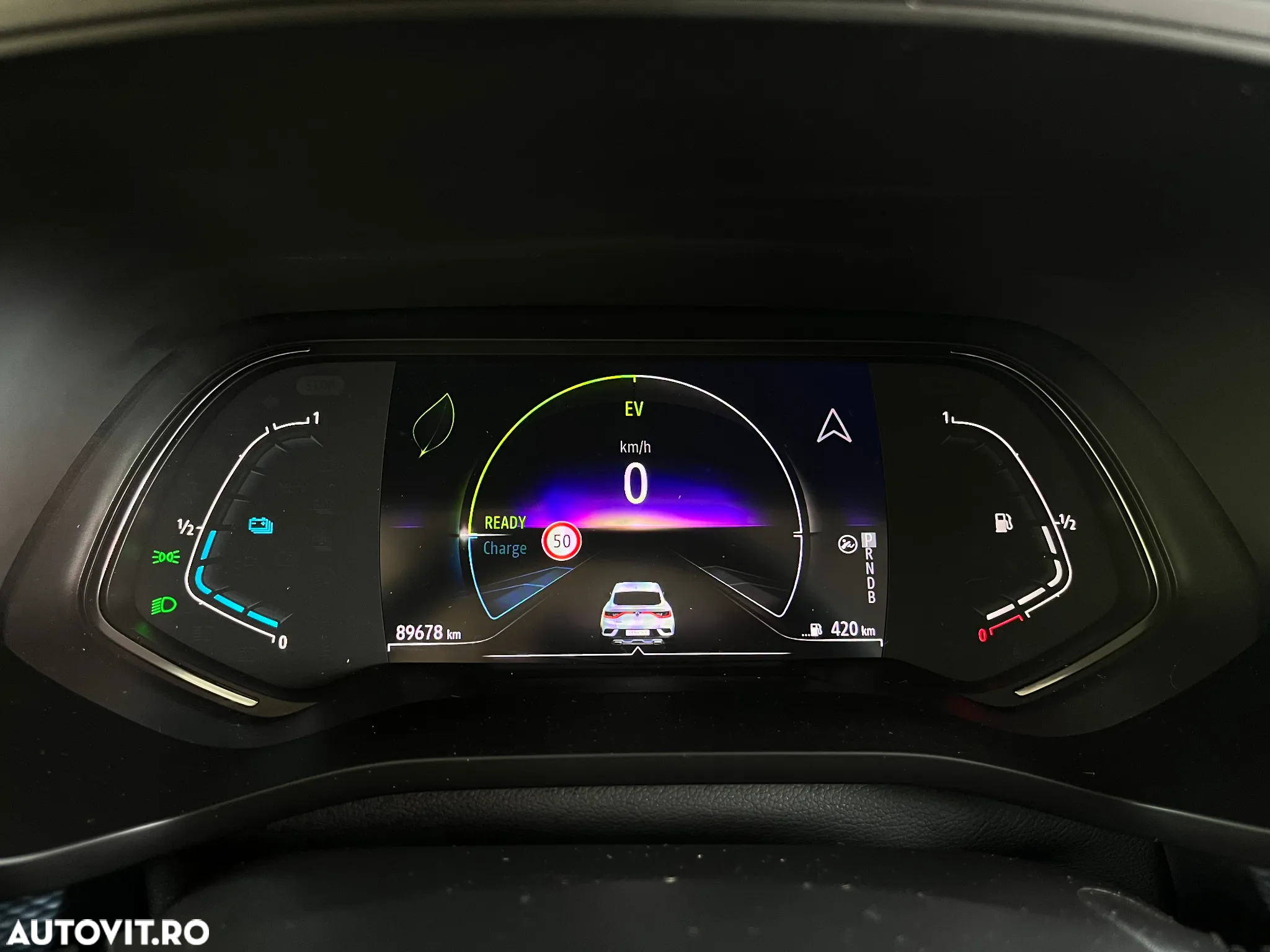 Renault Arkana E-TECH Hybrid Zen - 27