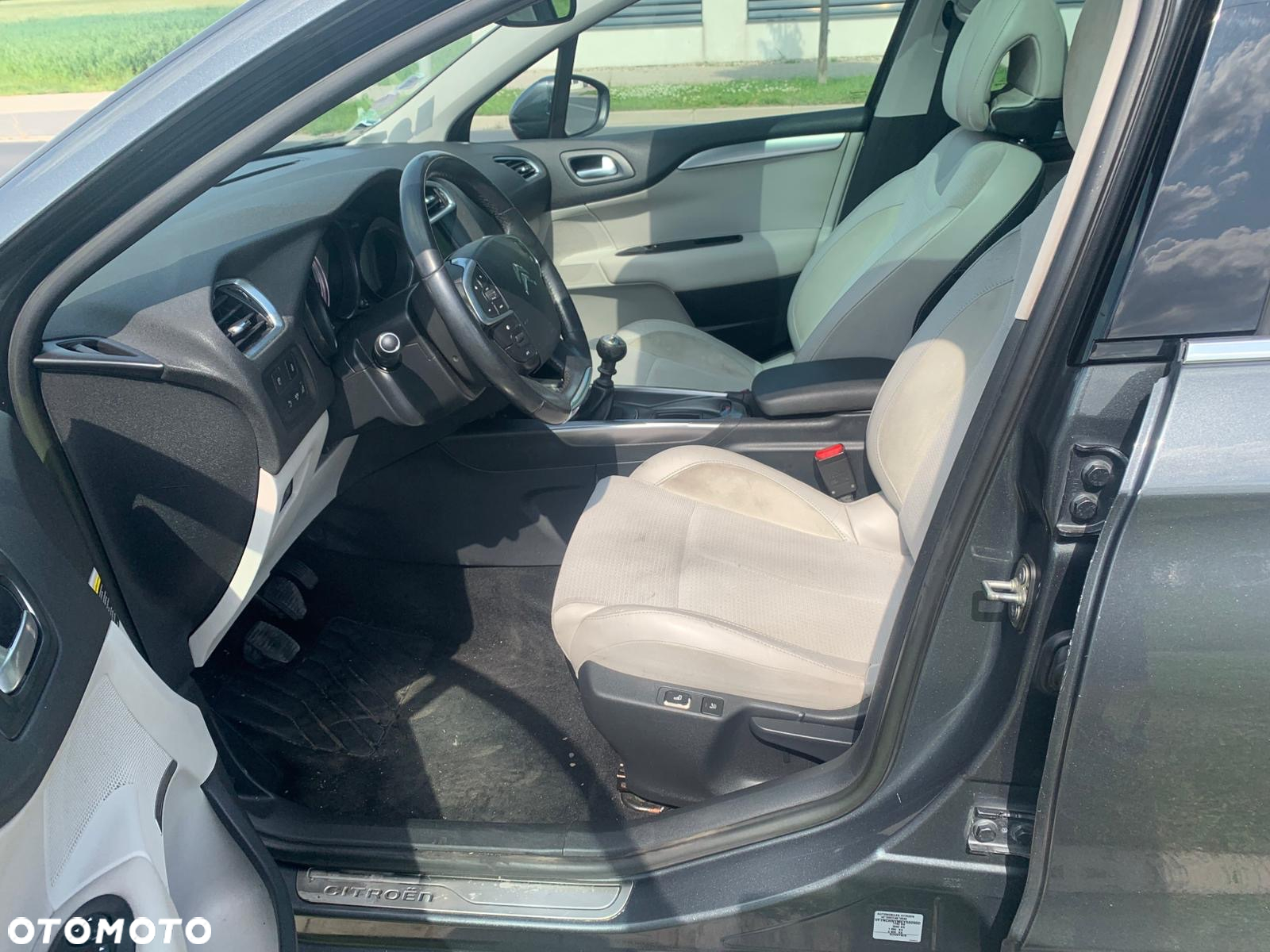Citroën C4 PureTech 130 Stop & Start Exclusive - 22